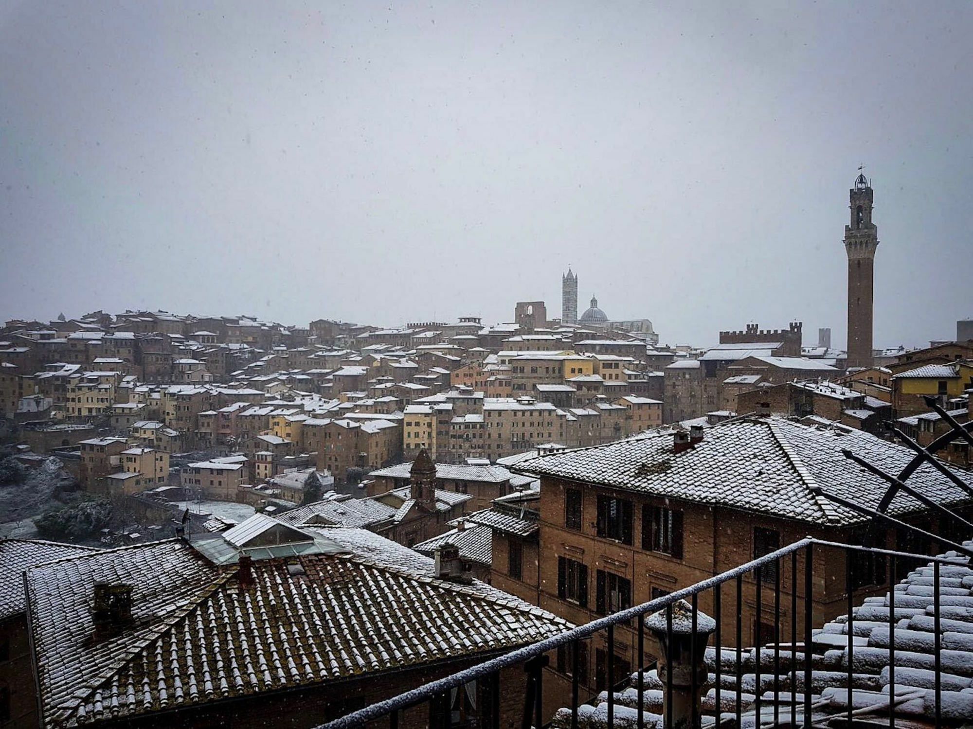 Appartamento Panoramico San Martino 12 Siena Exterior photo
